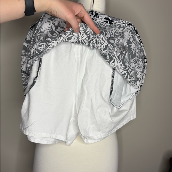 Talbots Black and White Floral Skort - Picture 3 of 13